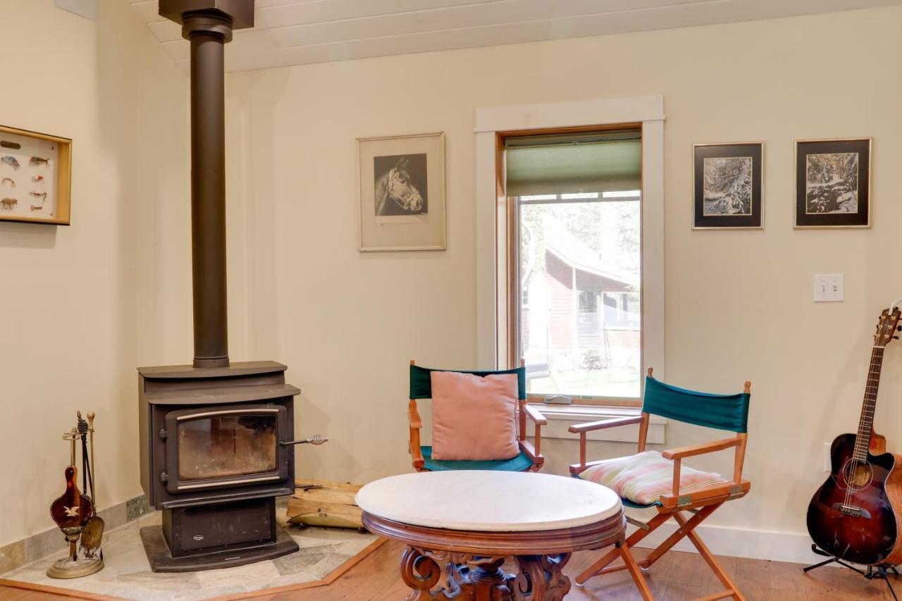 Pet-Friendly Pennsylvania Vacation Rental With Pool! Laughlintown Dış mekan fotoğraf